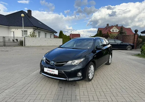 toyota auris opolskie Toyota Auris cena 49999 przebieg: 179000, rok produkcji 2015 z Przedbórz